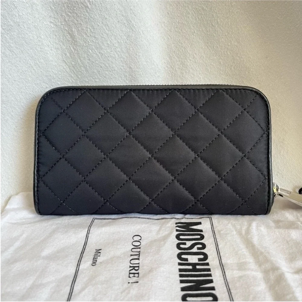 New Moschino Studded Logo Quilted
Fabric Zip Around Wallet. 100% Authentic - Picture 3 of 9